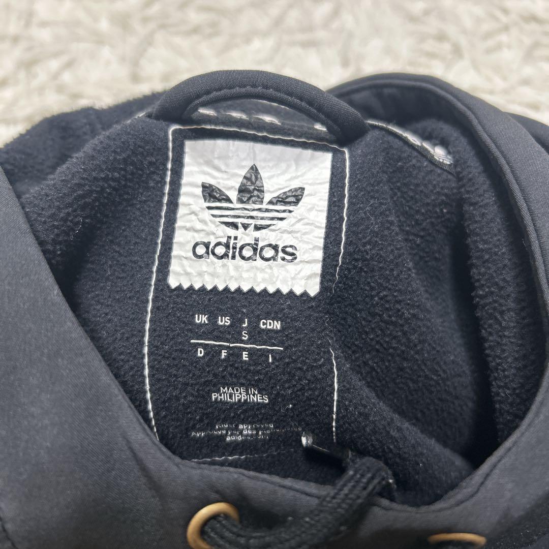 adidas 希少カラー　ゴールドロゴ　撥水パーカー　スノボウェア　デカロゴ