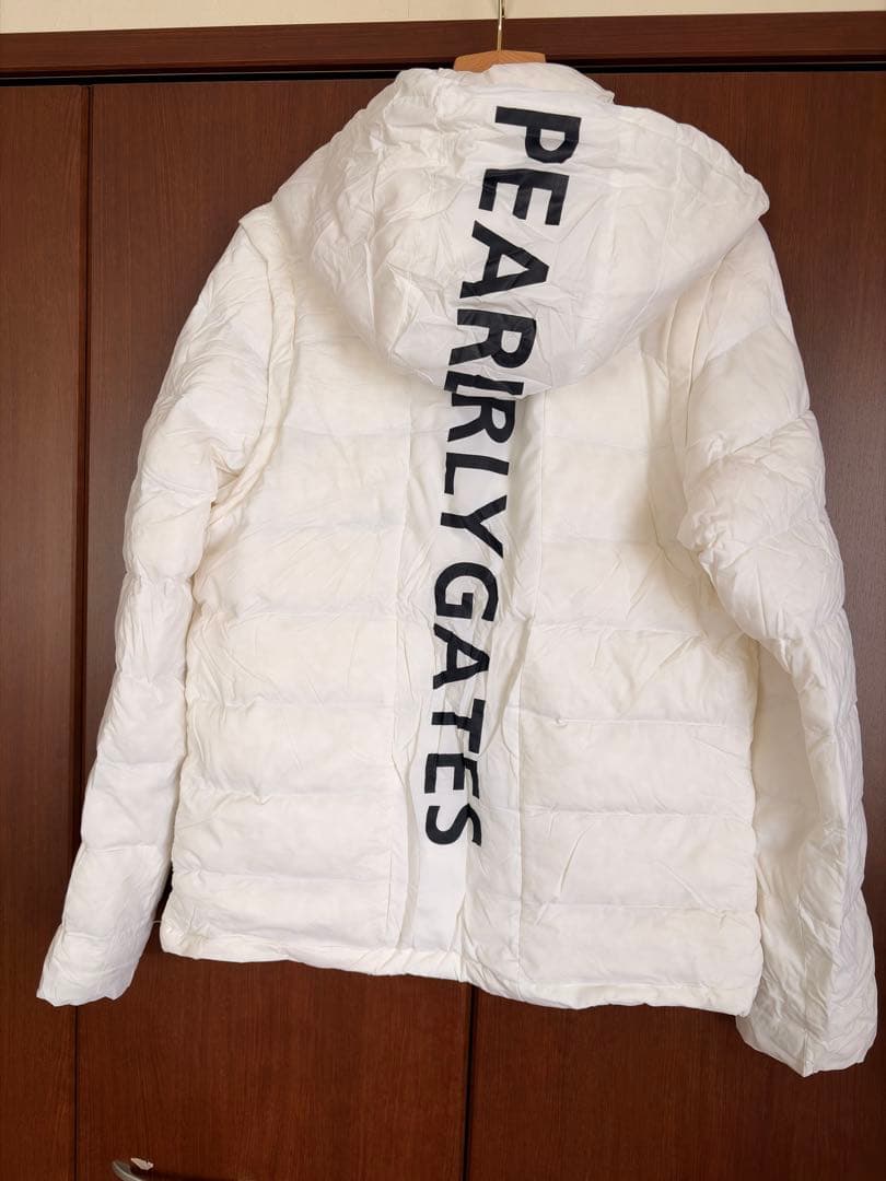 PEARLY GATES ホワイトジャケット フード付き