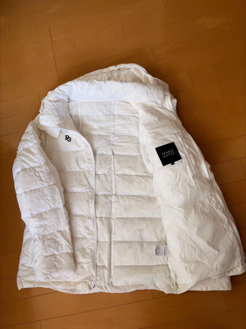PEARLY GATES ホワイトジャケット フード付き