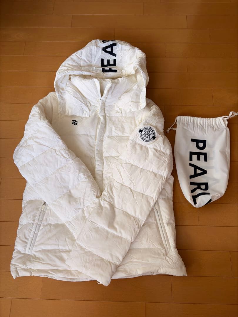 PEARLY GATES ホワイトジャケット フード付き