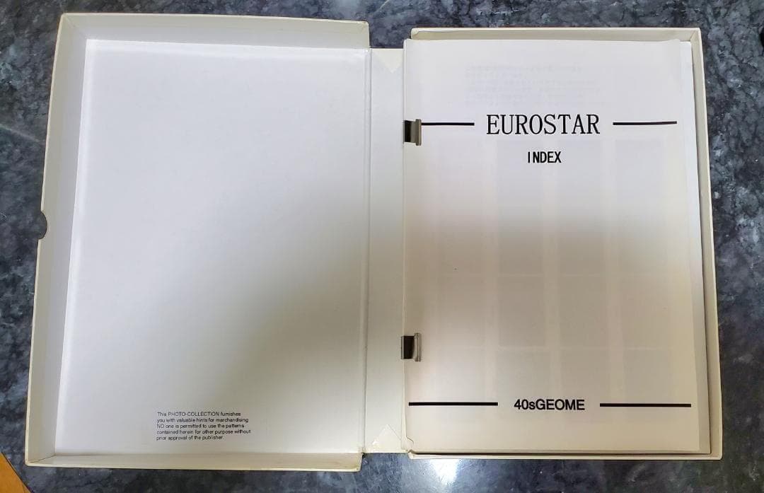 柄見本CD４枚セット　ストライプ　チェック　ジオメトリック　テキスタイル生地見本