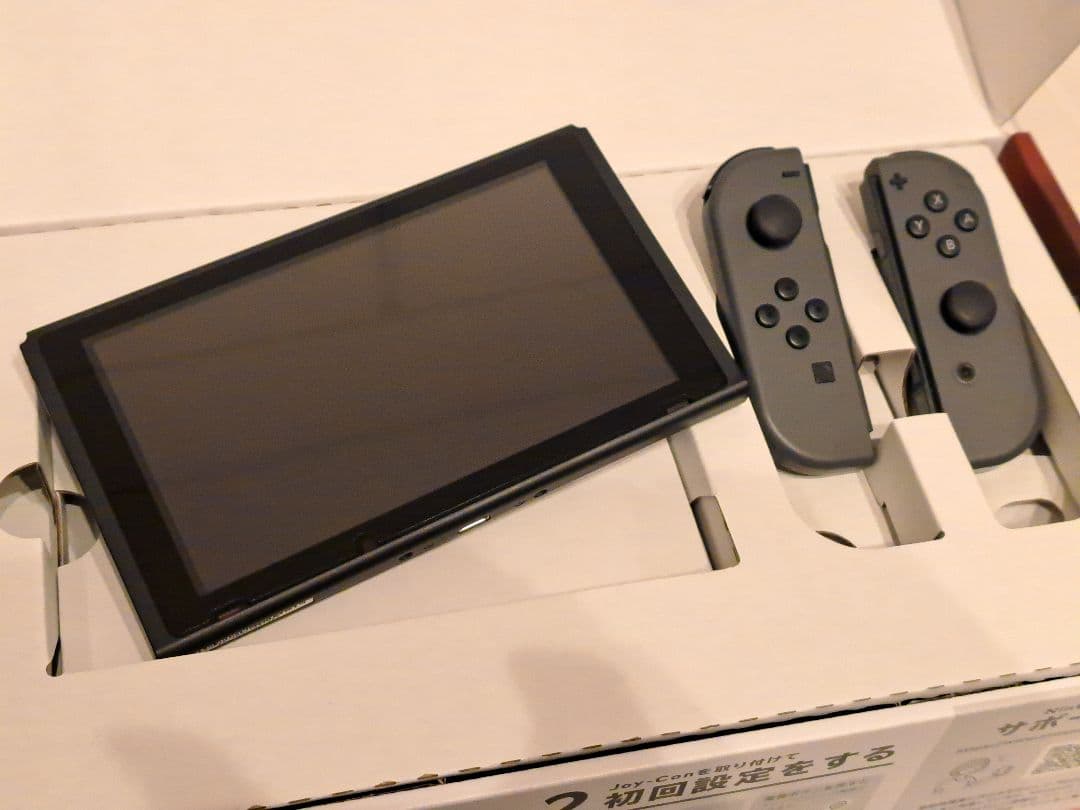 【美品】Nintendo Switch　バッテリー強化版モデル　新パッケージ版