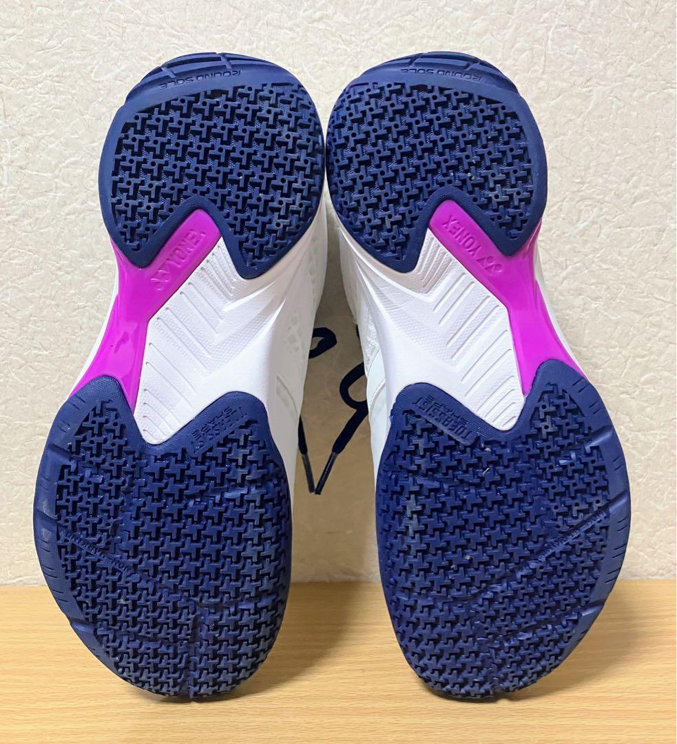 ★美品！YONEX ヨネックス パワークッション カスケードアクセル ミッド24