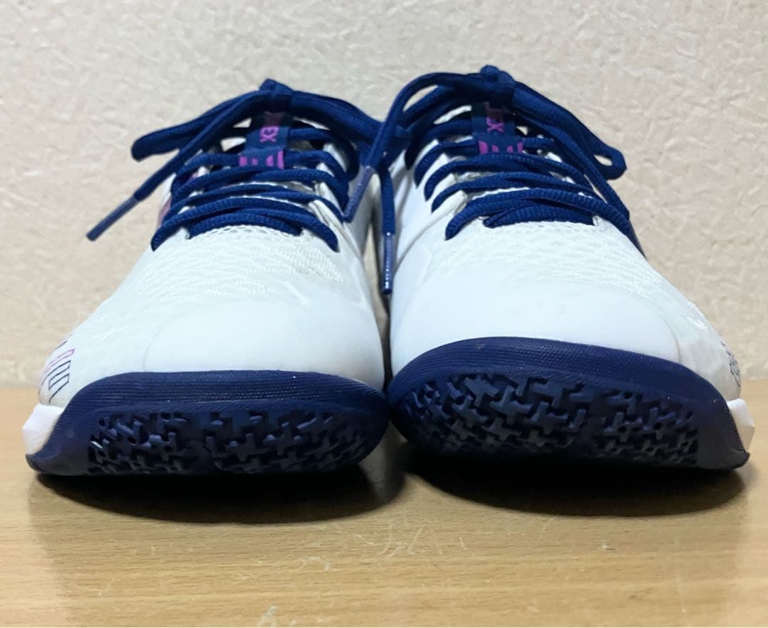 ★美品！YONEX ヨネックス パワークッション カスケードアクセル ミッド24