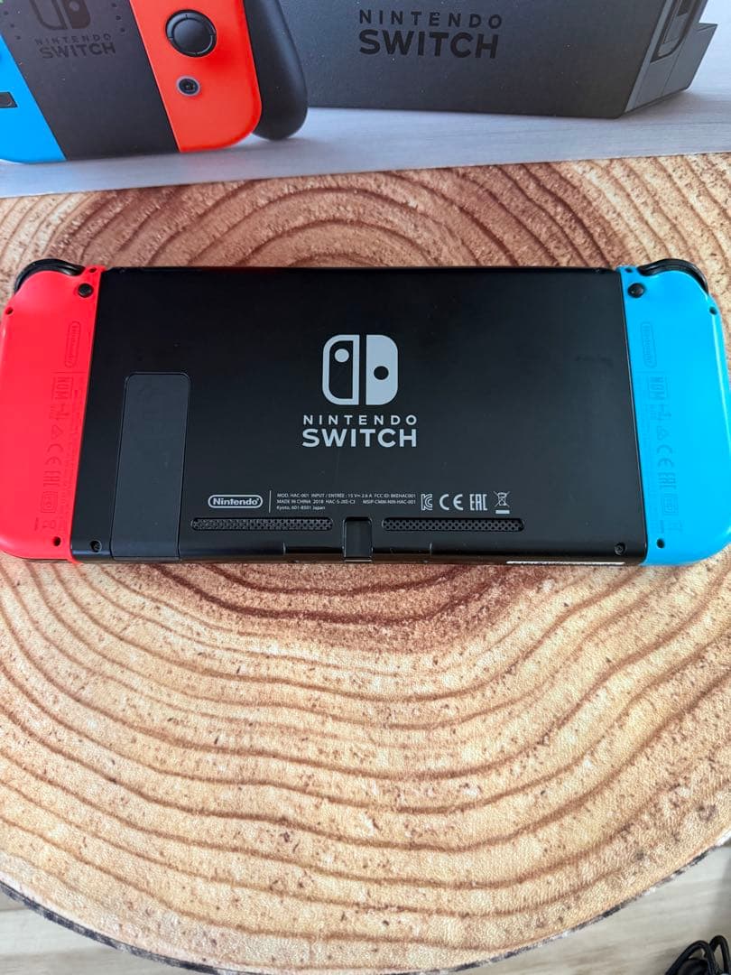 Nintendo Switch ニンテンドースイッチ本体　ネオン