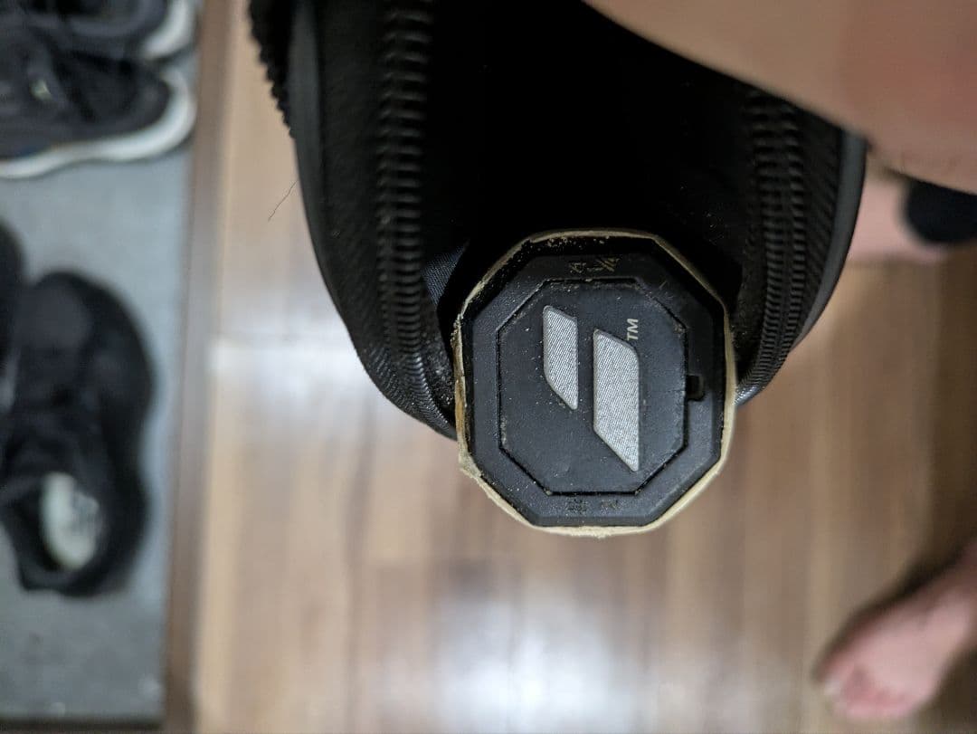 Babolat Aero drive Roland Garros モデル　限定