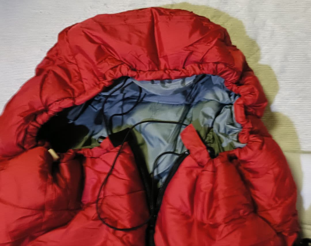 (L7) イスカ ISUKA シュラフ スノートレック1000