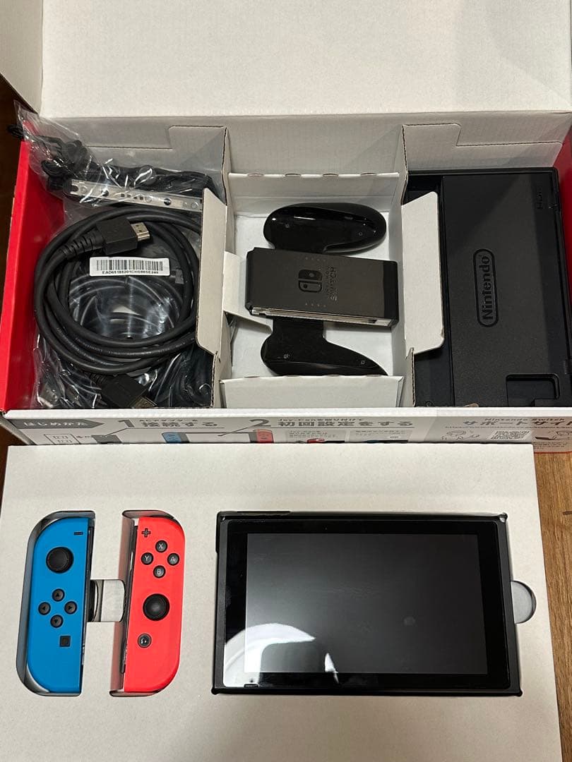 Nintendo Switch 本体 + Proコントローラーx2