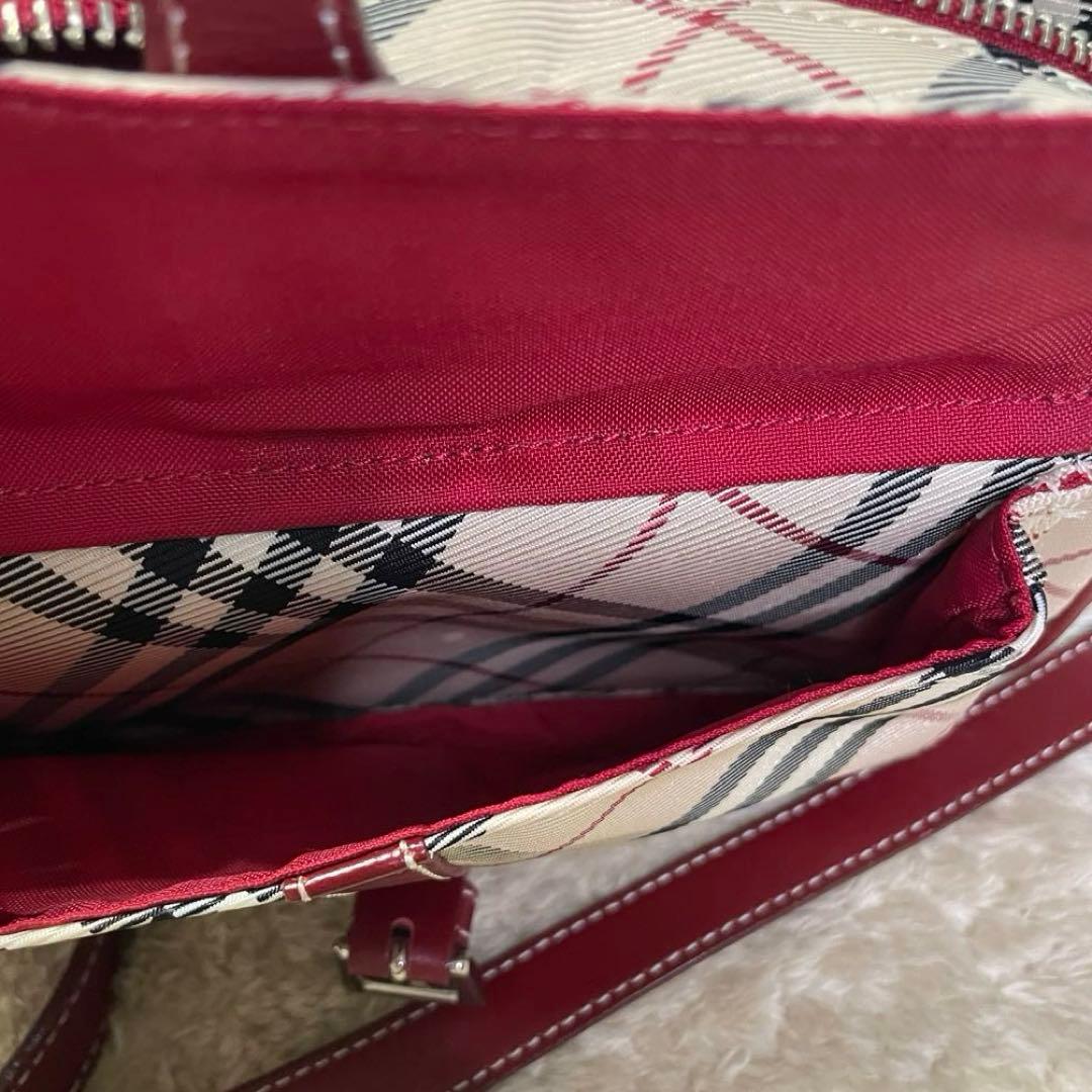 Burberry 牛革を使用したシンプルなデザインのバーバリー ノバチェック