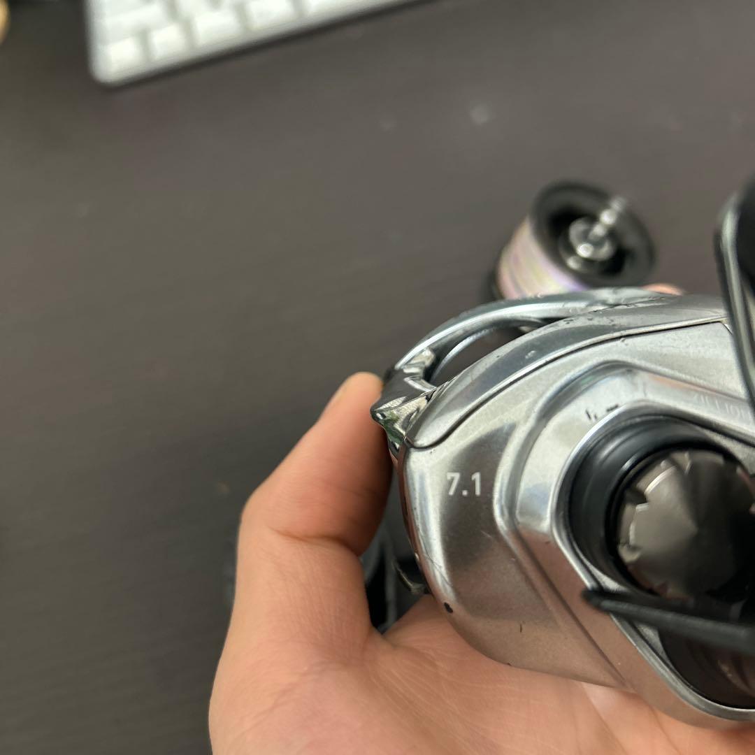 最終値下げ！ジリオンsvtw7.1右ハンドル