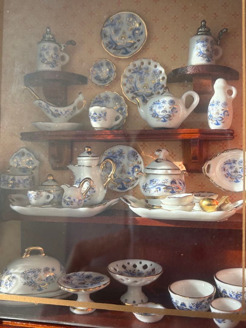 ドイツ　ミニチュア　ロイターポーセリンキャビネット　レトロRP1797-5