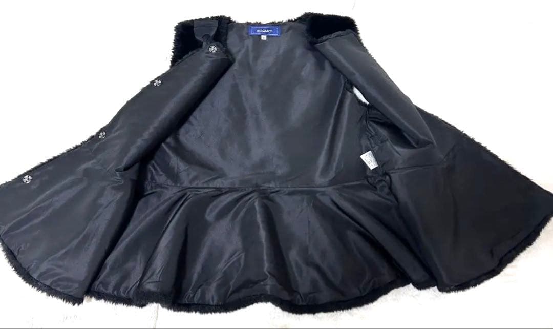 美品エムズグレイシーエコファーペプラムベスト サイズ40