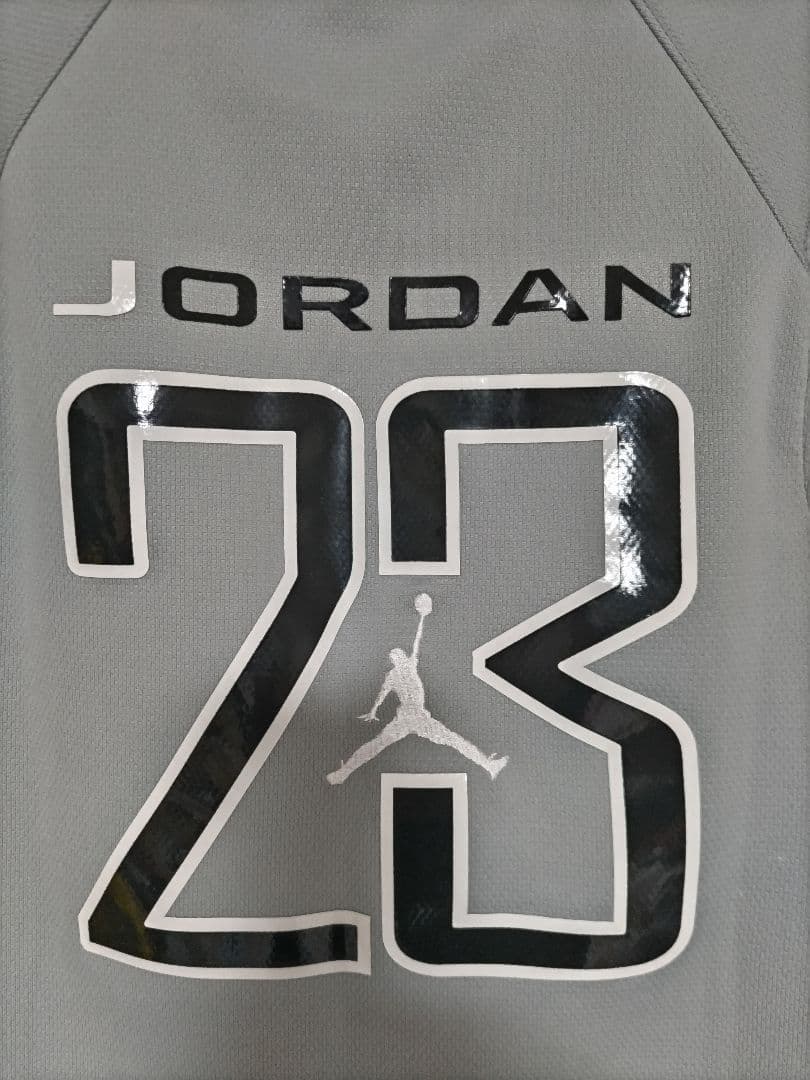 NIKE JORDAN Vネックタンクトップ （188071）