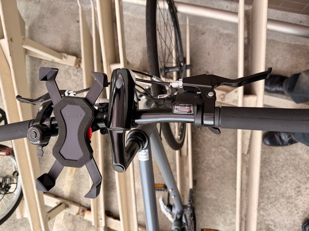 【新品】クロスバイク スマホホルダー付き