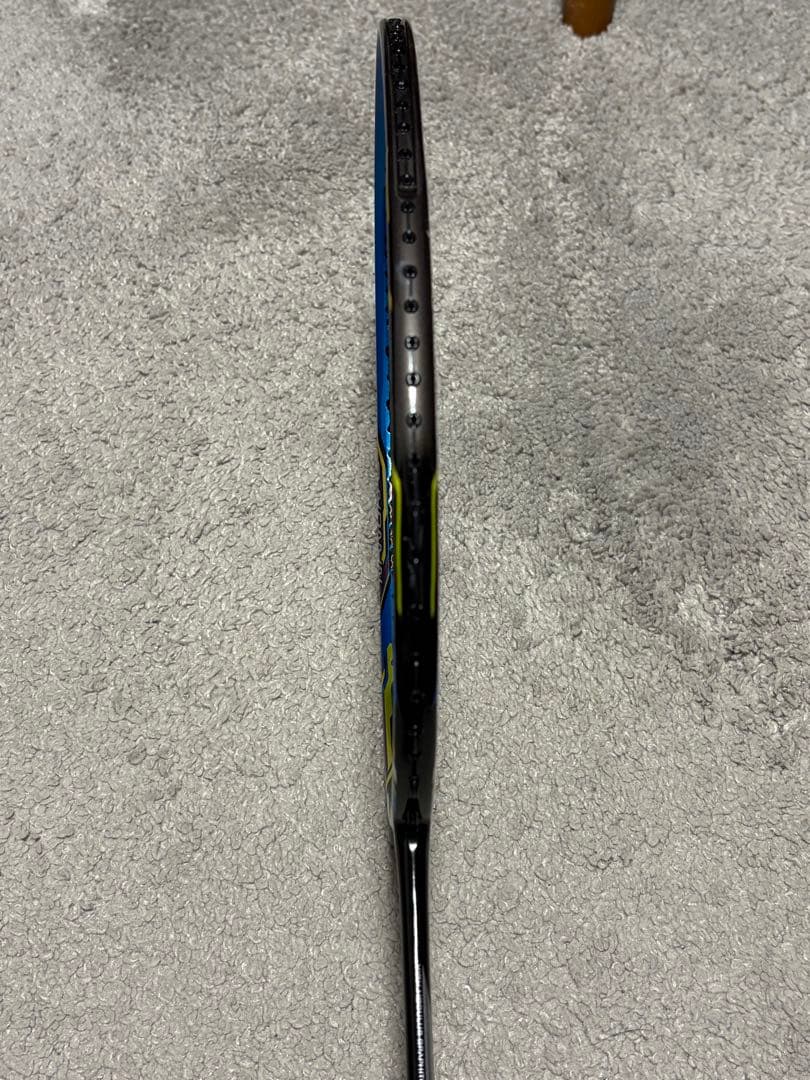 ヨネックス　ナノレイ800 4UG5