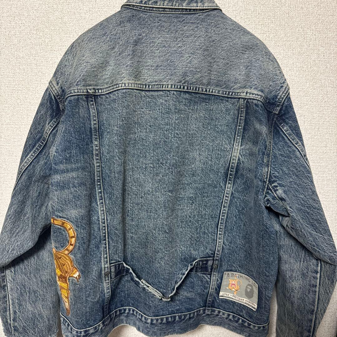 A BATHING APEアベイシングエイプ　デニムジャケット　刺繍