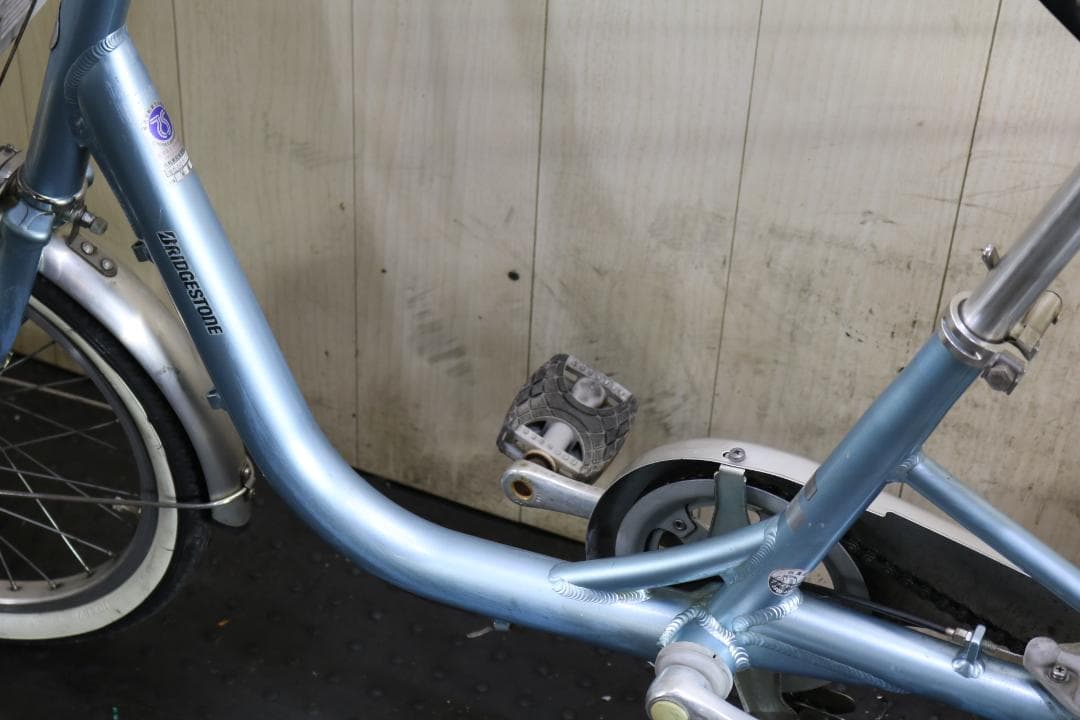 ブリヂストン ワゴン NBW10 16-18インチ シングル LED BLUE