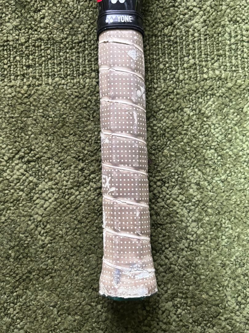 黄金スペック！バボラピュアアエロ 2019＆ヨネックス VCORE SV 100