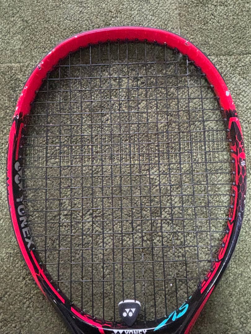 黄金スペック！バボラピュアアエロ 2019＆ヨネックス VCORE SV 100