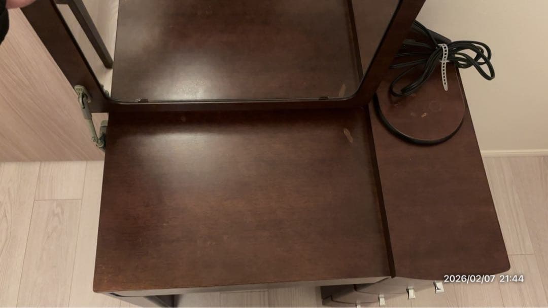 送料込み東京インテリアドレッサー机デスクニトリIKEAチェストナッツ鏡台