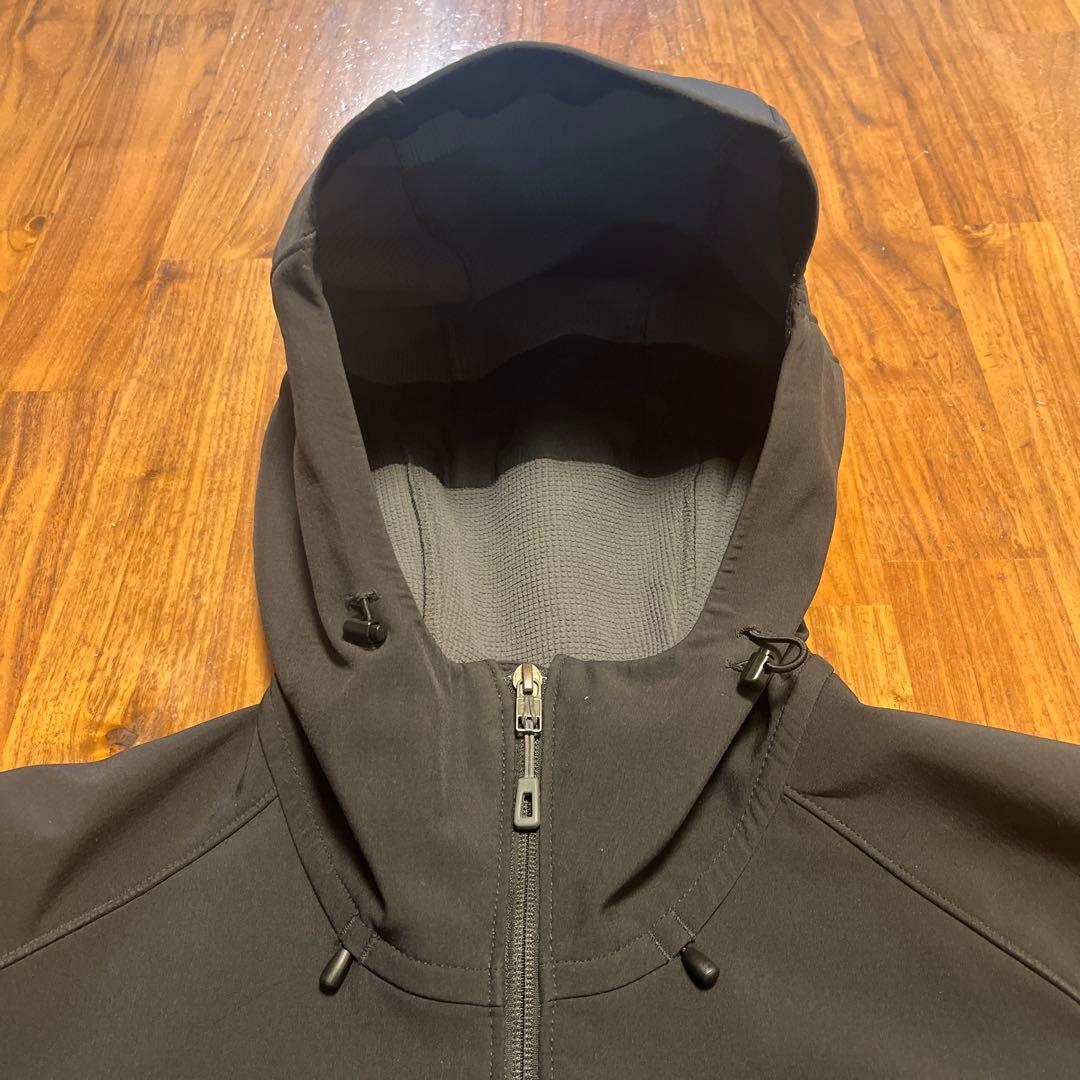 【Patagonia】パタゴニア ナイロンジャケット（防風、撥水）ブラック