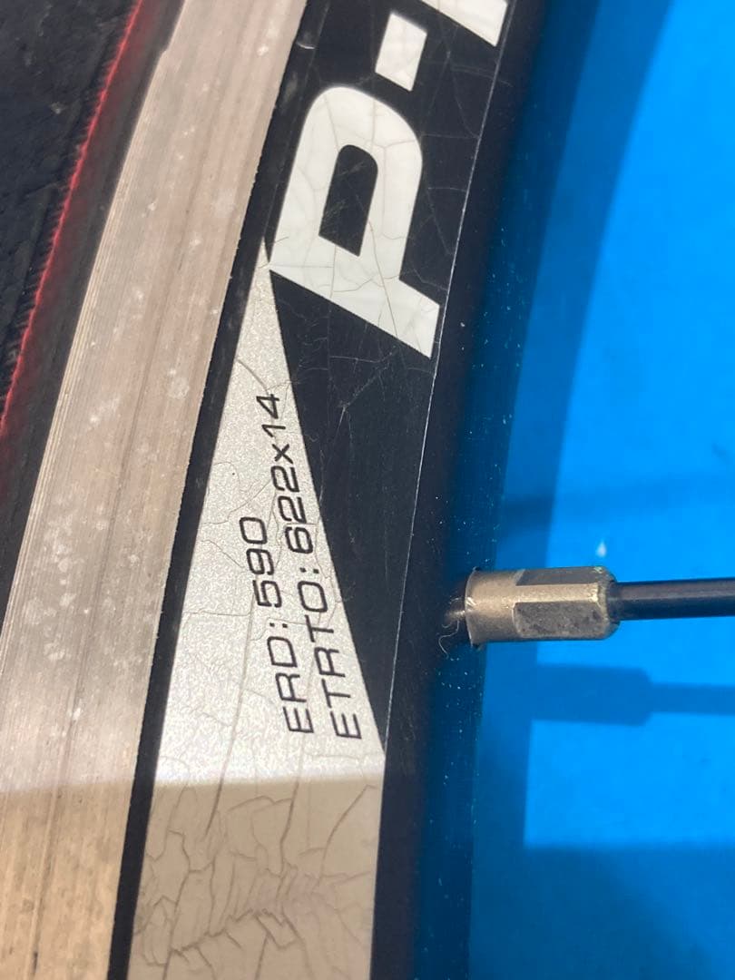 ★GIANT P-R2 リアホイール シマノ10sフリー25Cタイヤクイック付