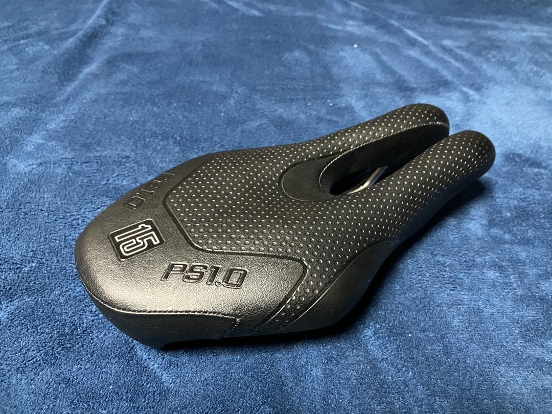 ISM PS1.0　 タイムトライアル サドル