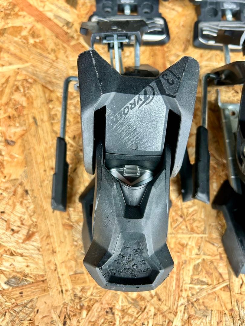 TYROLIA ATTACK13ビンディング