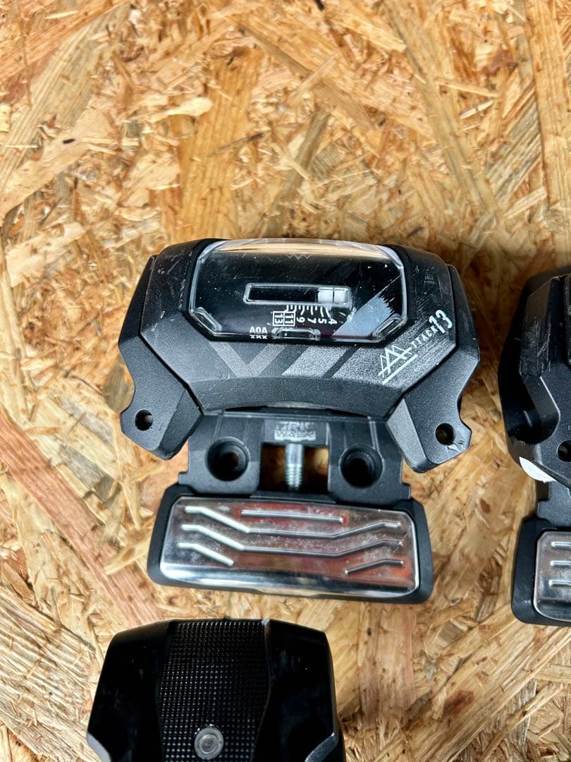 TYROLIA ATTACK13ビンディング