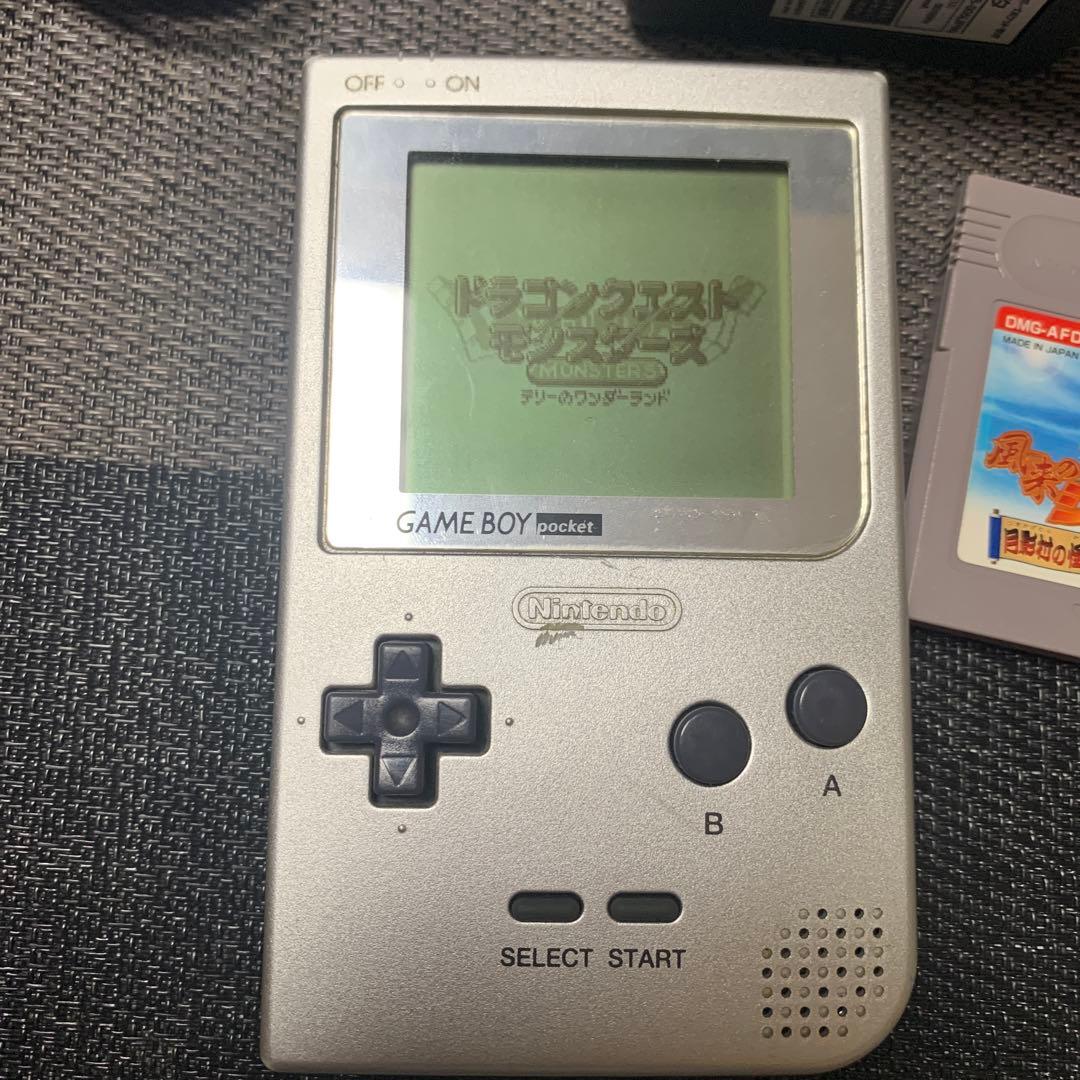 ゲームボーイポケット　シルバー本体　アダプタ　ソフト４本セット