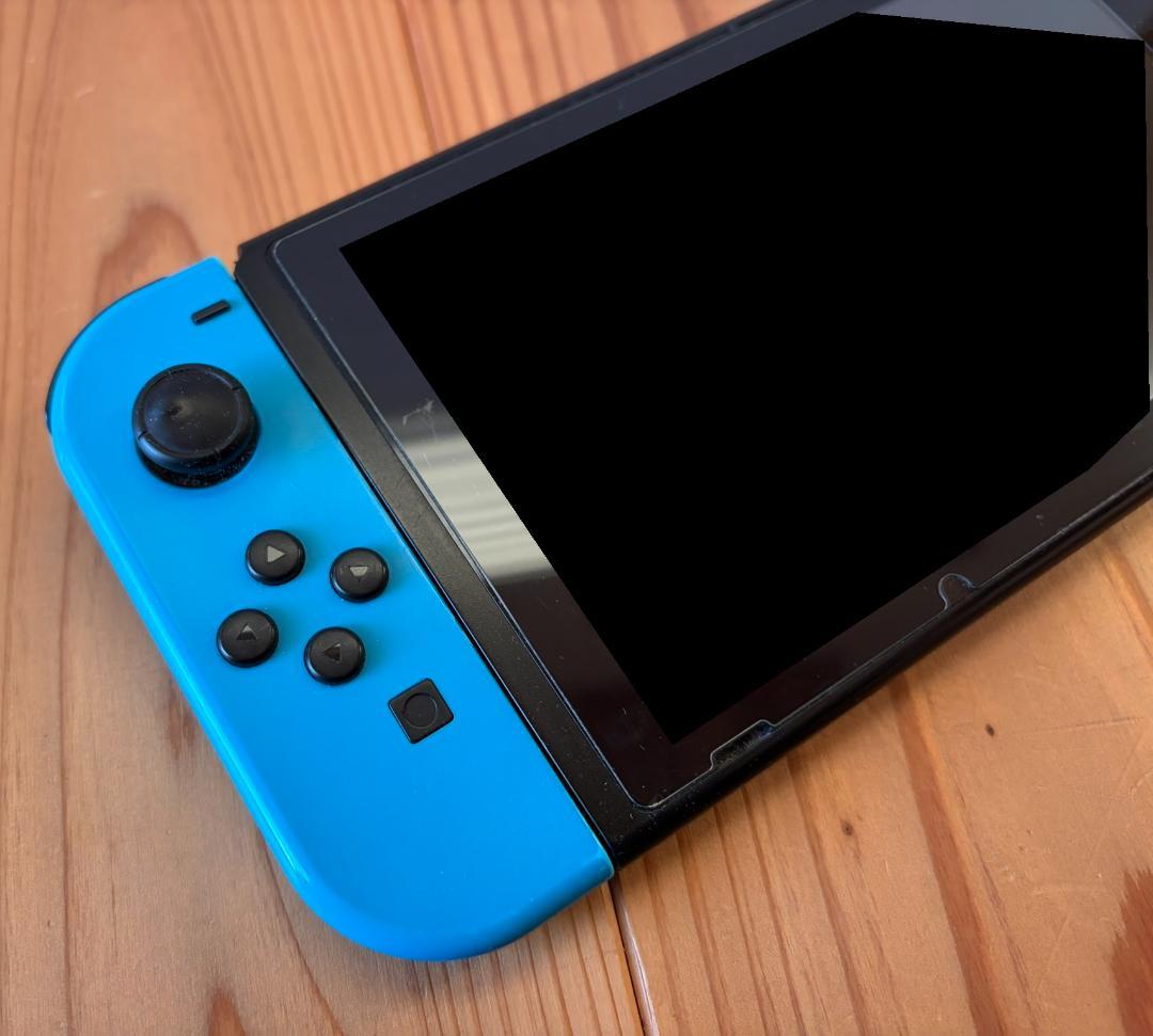 Nintendo Switch 本体 ジョイコン4個、キャリーバッグ付き