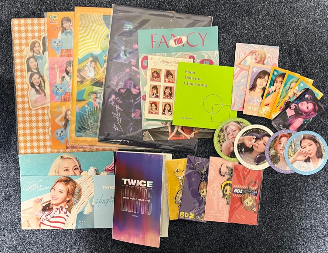 TWICE グッズ まとめ売り