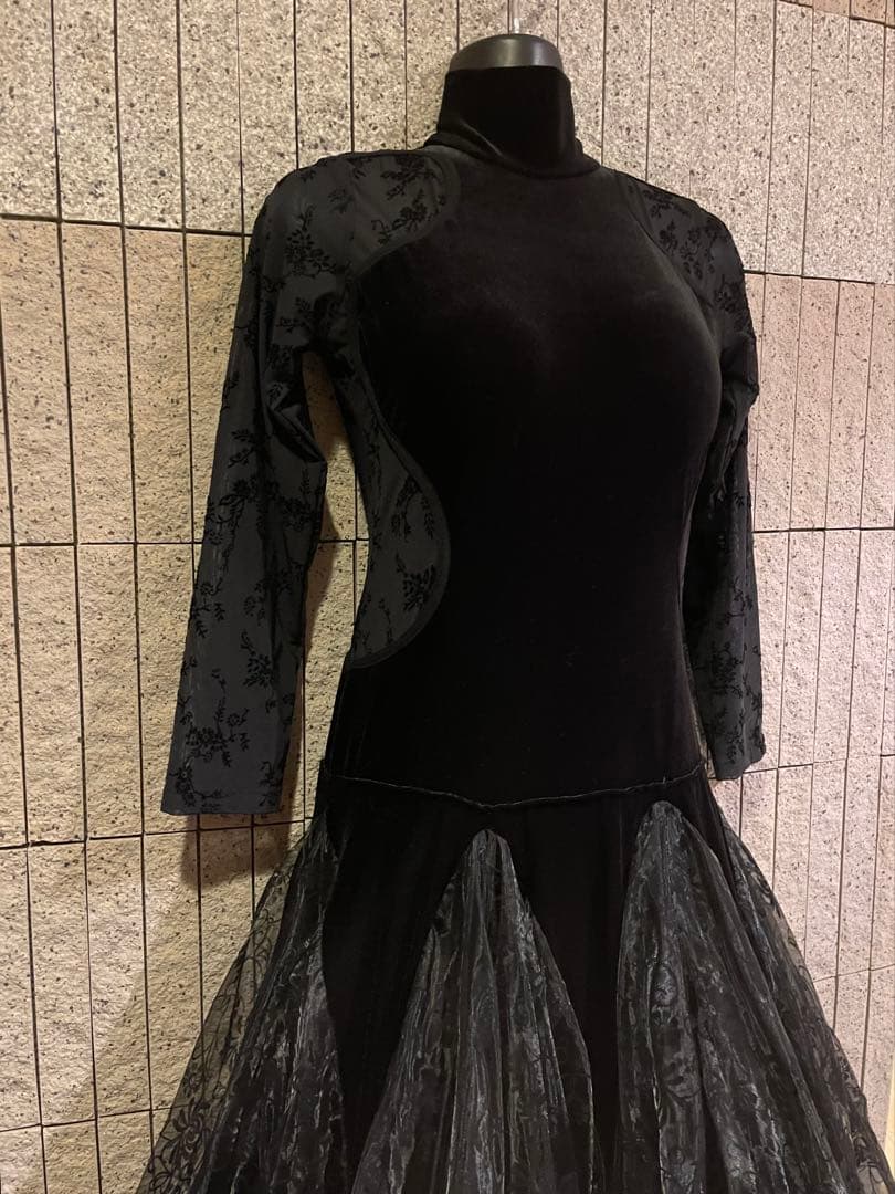 社交ダンス　パーティー　ドレス　デモ　スタンダード　モダン