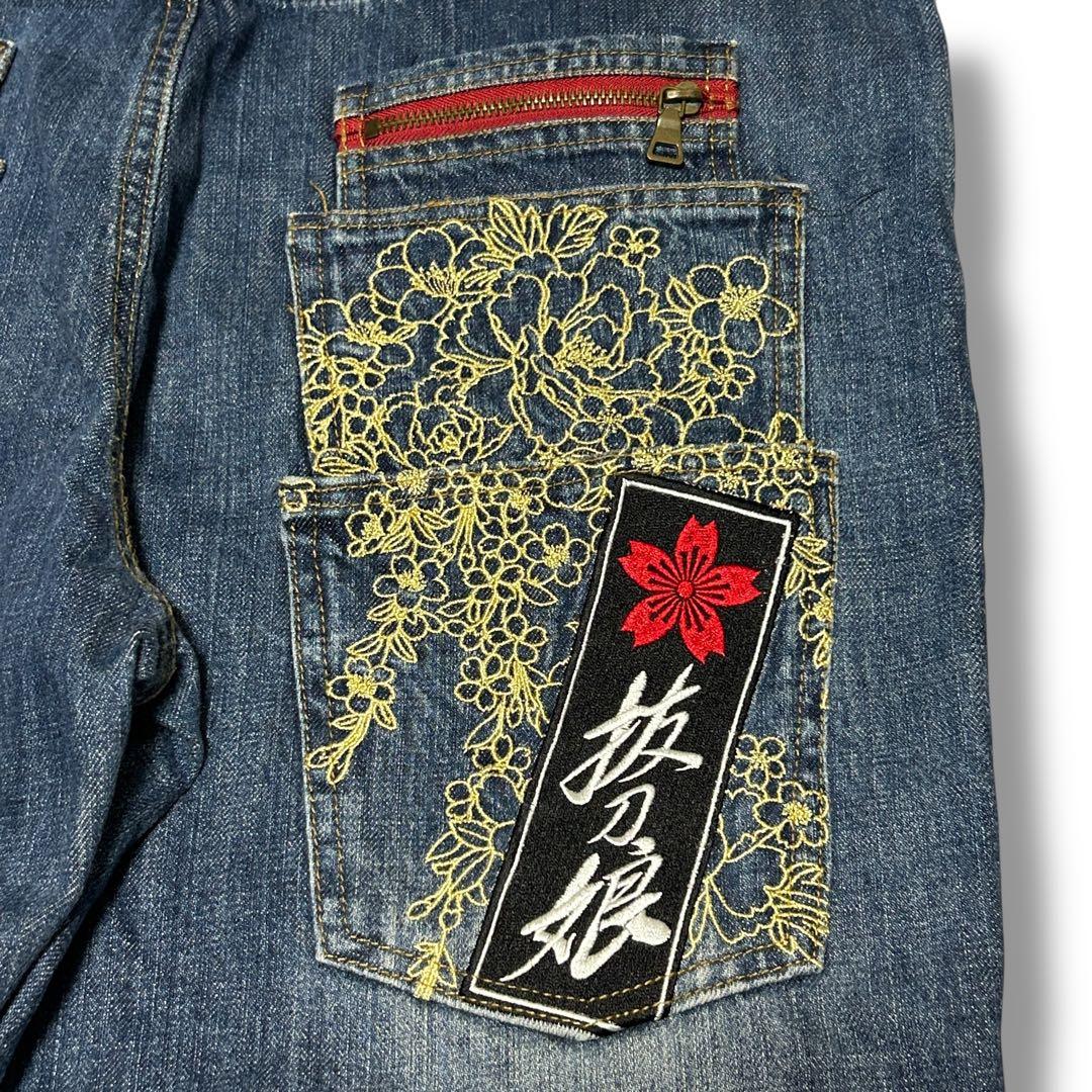 ☆人気☆【絡繰魂】抜刀娘 メンズ 和柄 刺繍デニムパンツ 38 y2k