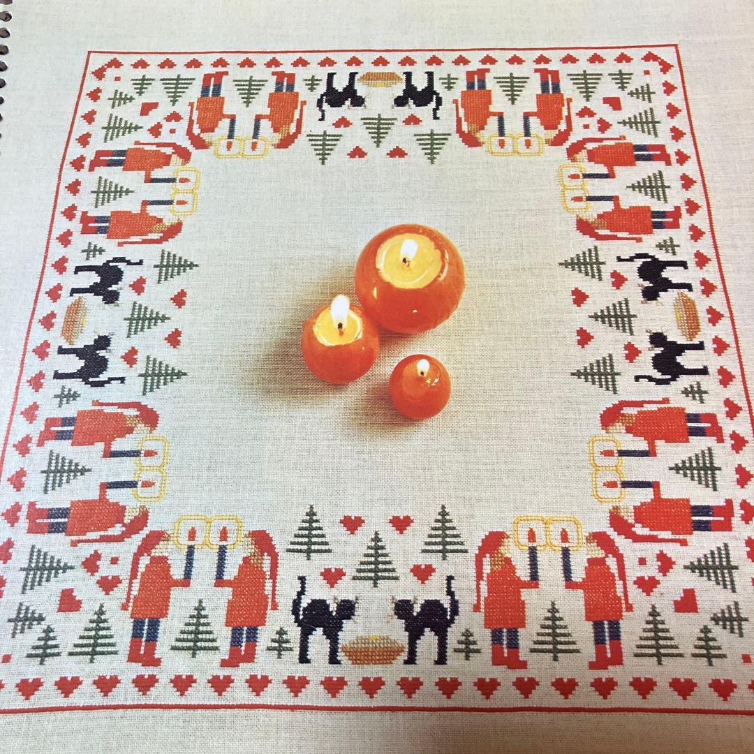 希少　フレメ刺繍　クリスマスクロスステッチ図案集　全79ページ