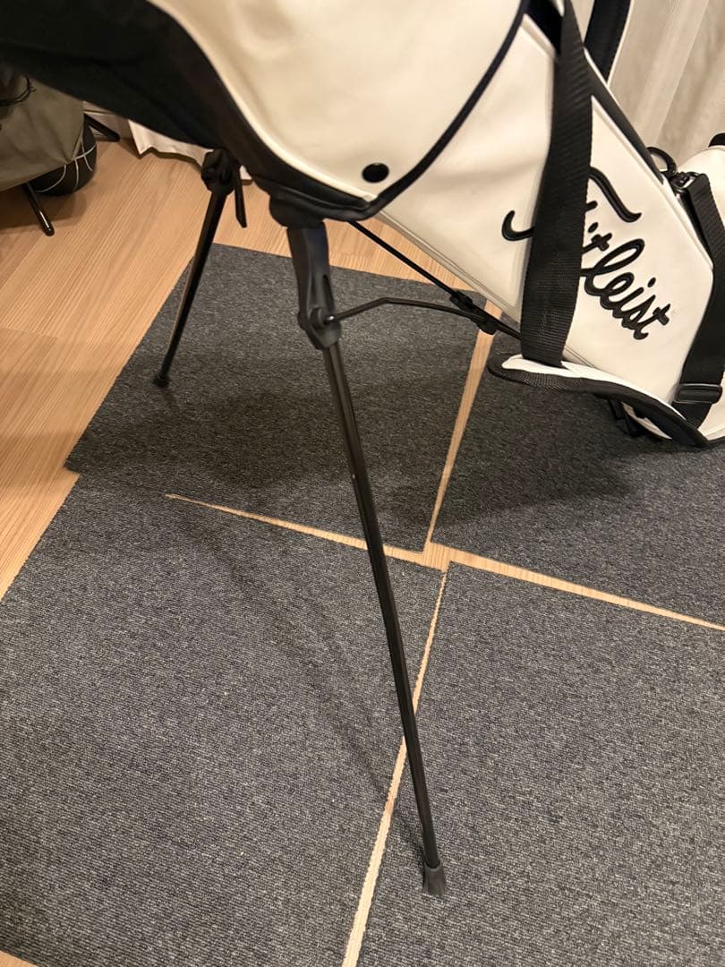 と*ろ様 Titleist キャディバッグ ホワイト/ブラック