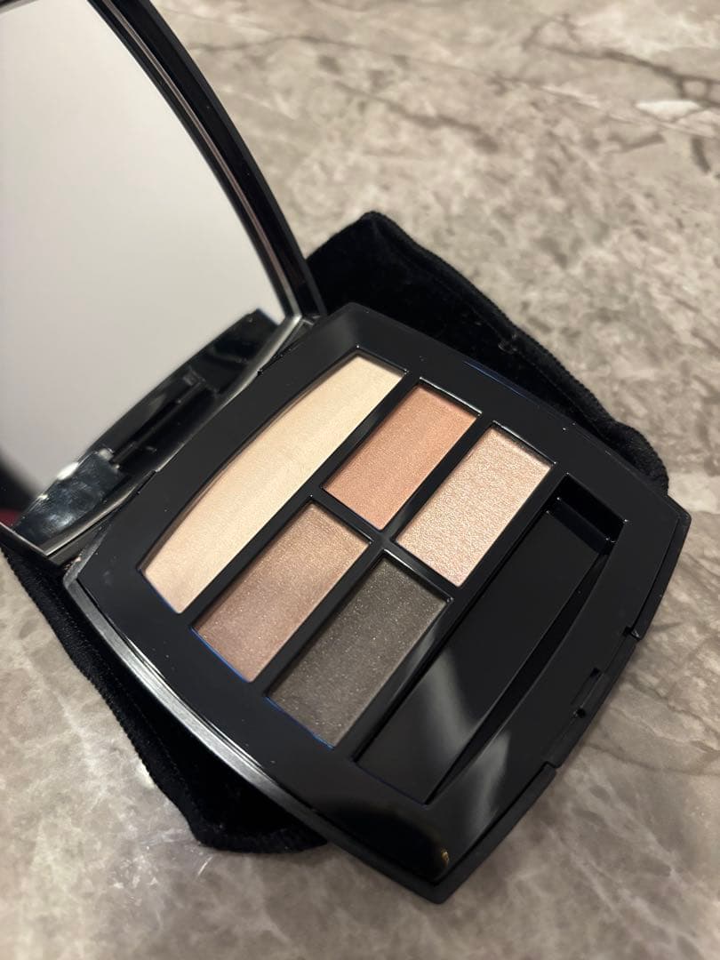未使用　CHANEL アイシャドウパレット 5色 ベージュ系