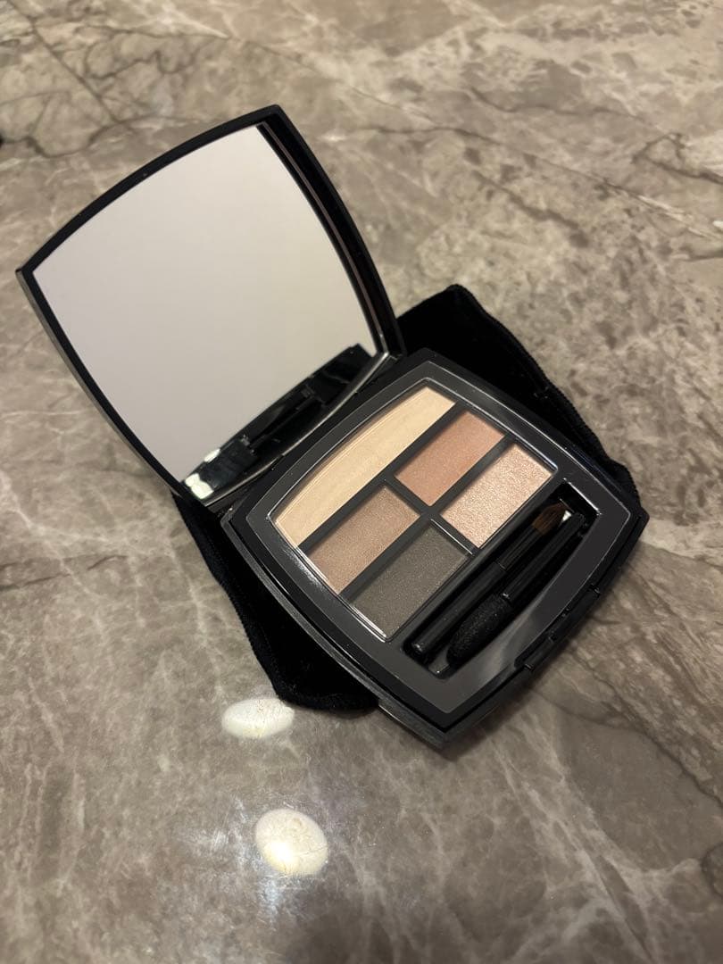 未使用　CHANEL アイシャドウパレット 5色 ベージュ系