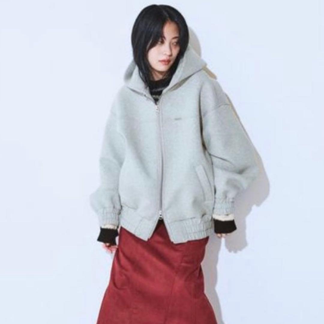 グレー オーバーサイズ フード付きパーカー