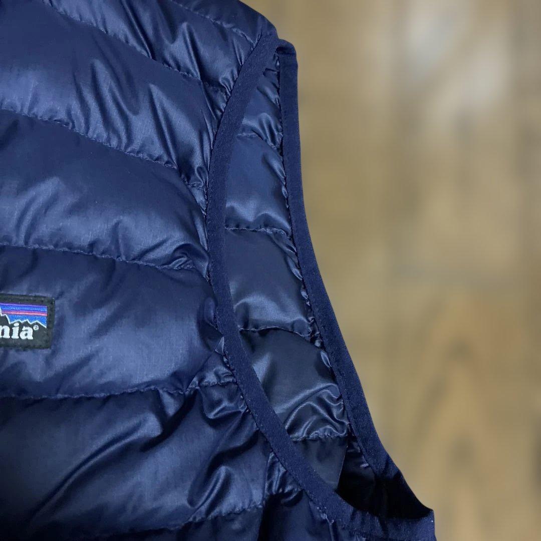 美品 patagonia ダウン・セーター・ベスト ネイビー　M