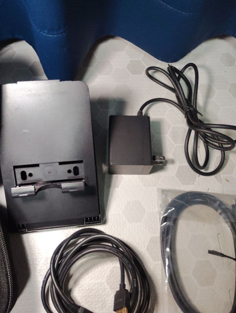 【プロコン2個】　Nintendo　Switch本体　SD128GB　おまけ多数