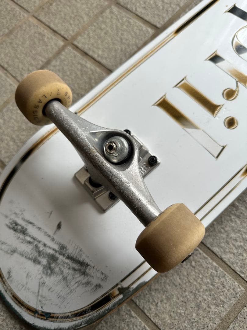 April スケートボード