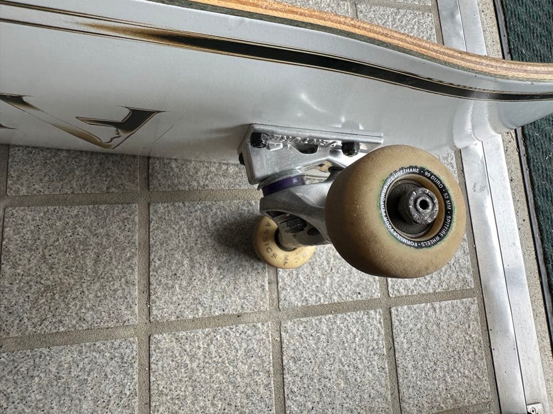 April スケートボード