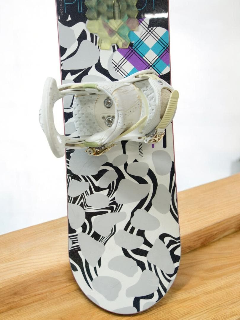 キスマーク+バートン/ピンクレディー+シチズン/スノーボード/142cm