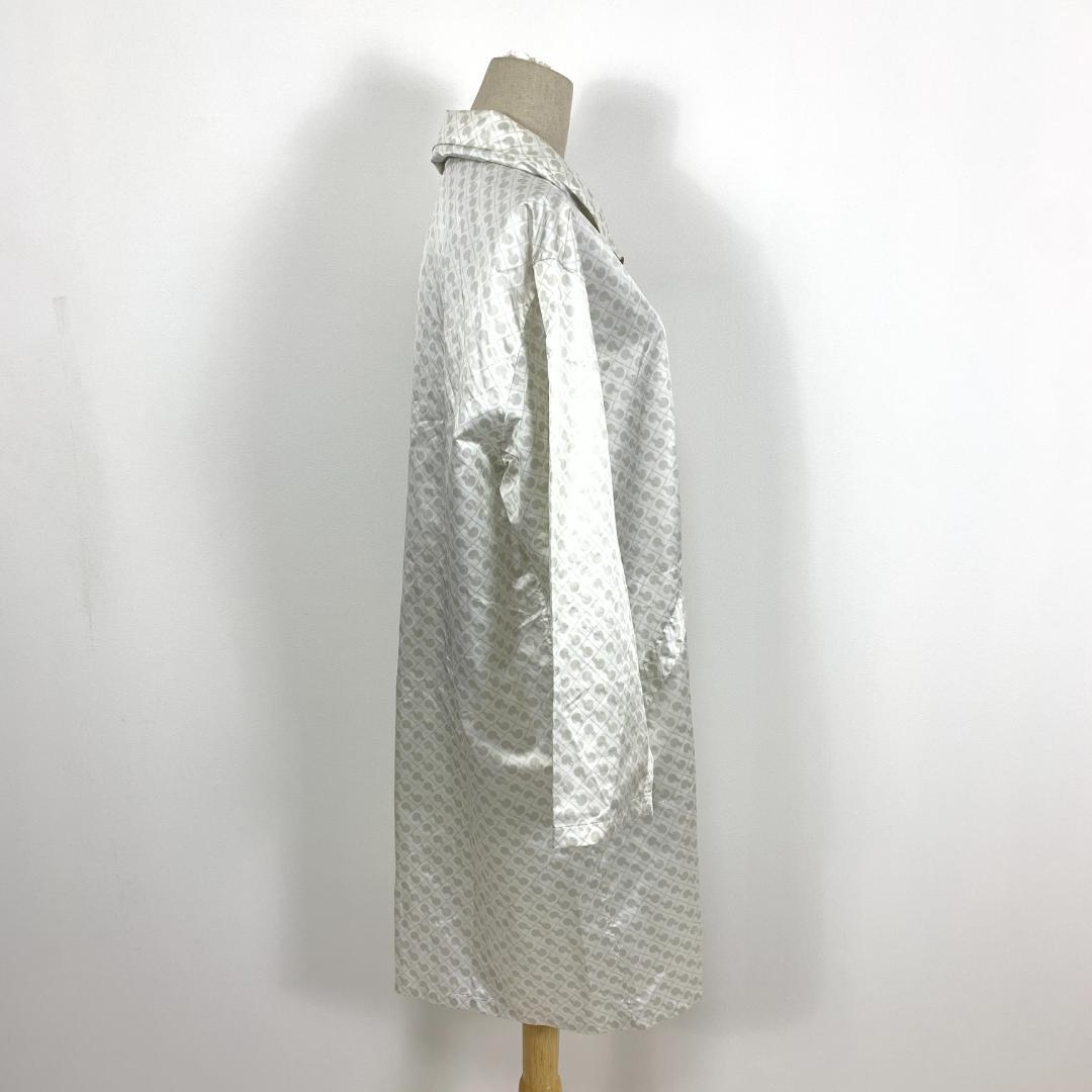 A5448 ゲラルディーニ レインコート ジャンパー 総柄 白 グレー 42