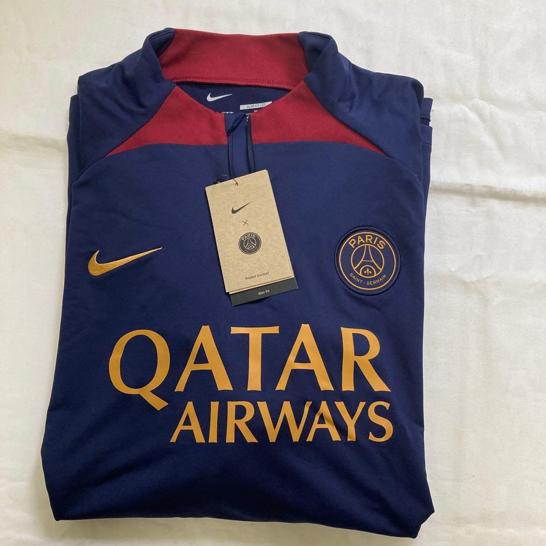 完売品パリサンジェルマン×ナイキ コラボジャケット