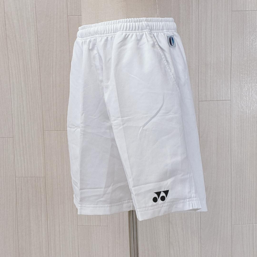 YONEX ヨネックス ショートパンツ 日本製 スリット 白 スポーティ 運動