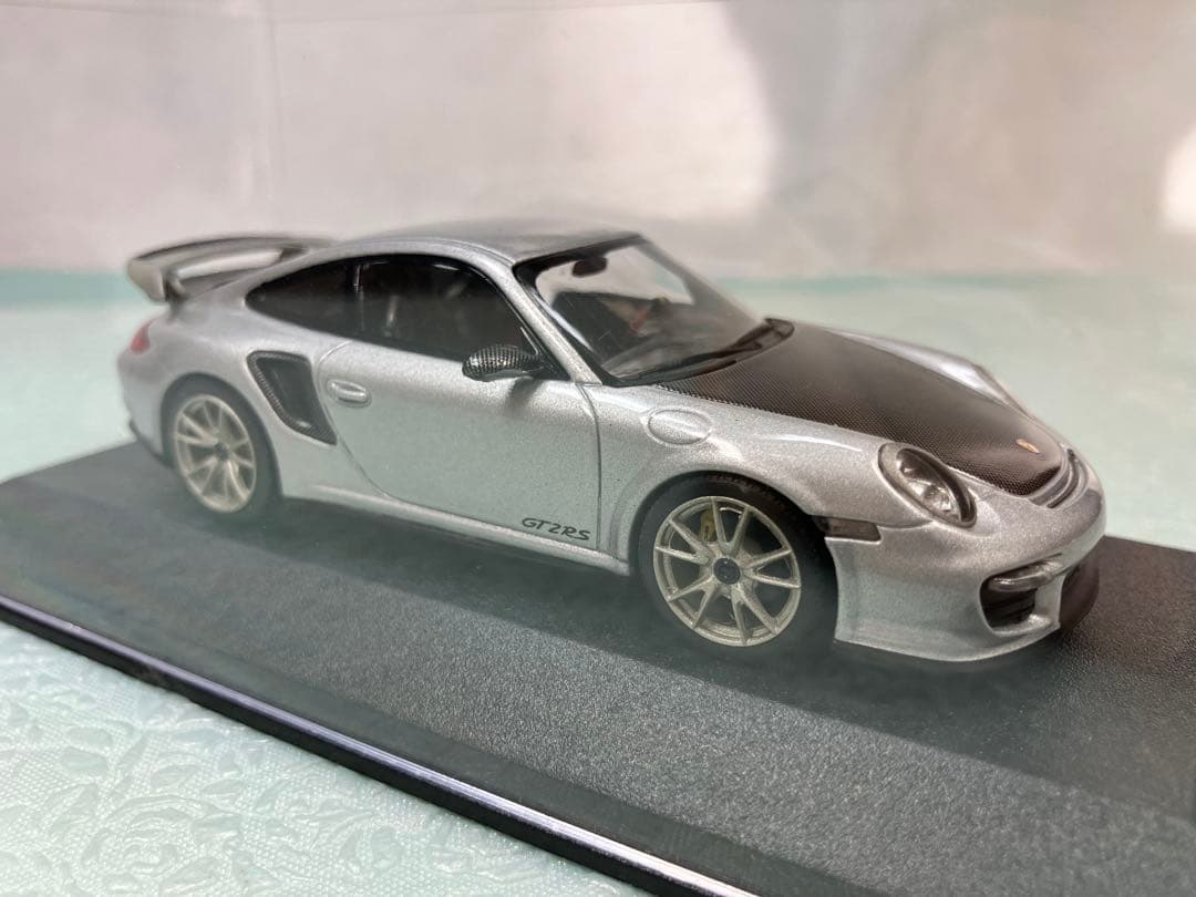 ミニチャンプス　ディーラー品　ポルシェ911 GT2RS 2010年