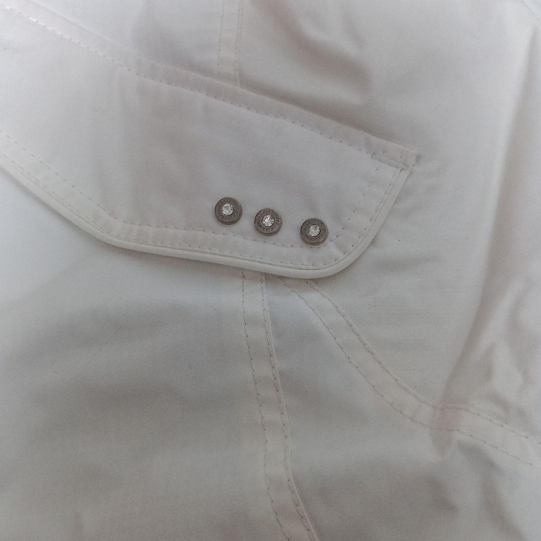 スノーボードウェアセット（ホワイトジャケット・ブラックパンツ）