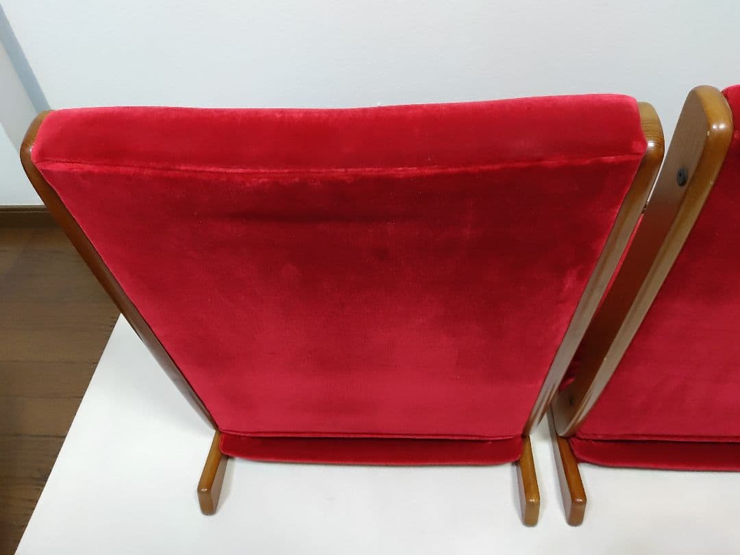 2脚セット　和座椅子　赤　Red　ベルベット生地　木製枠　リクライニング2段階
